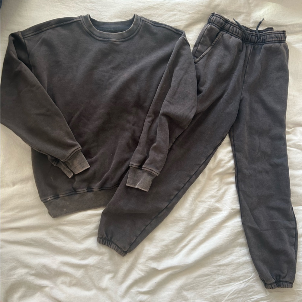 Gap boys XXL Crewneck Sweatshirt and Jogger Set Distressed Brown